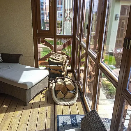 Lejlighed Lesna - Privileged With Garden & Terrace *