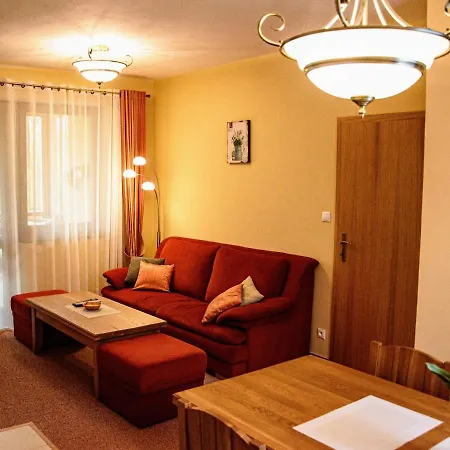 Lesna - Privileged With Garden & Terrace Lejlighed Stará Lesná
